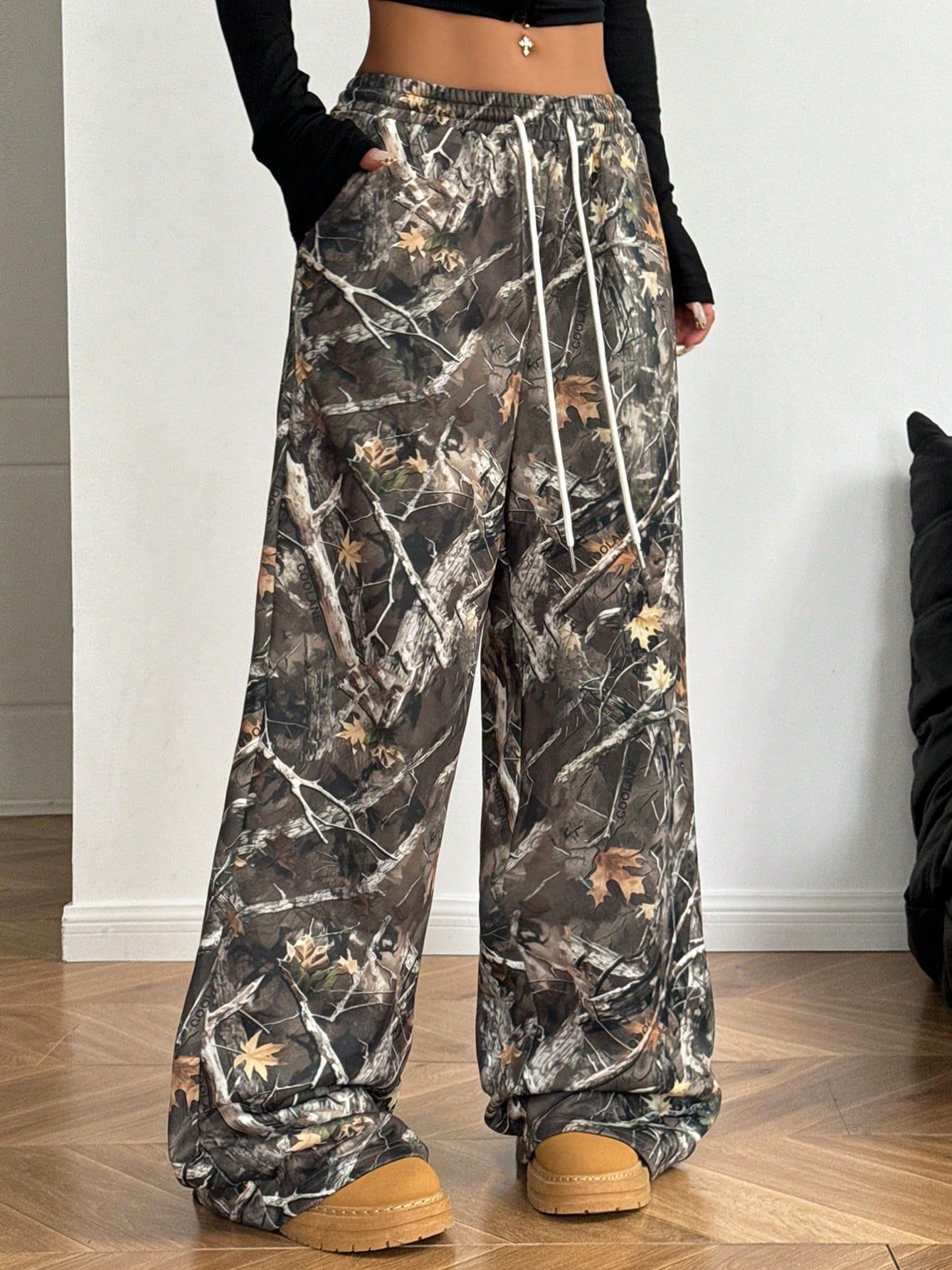 Women's Waist Tight Camouflage Printed Wide-leg Pants